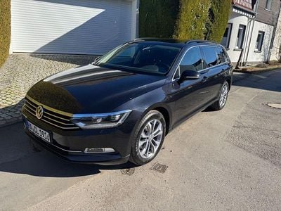 Gebraucht VW Passat Comfortline 179 PS (131 kW) 2017 Schwarz Kombi