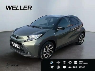 Second-hand Toyota Aygo 72 CP (52 kW) 2023 Verde Hatchback