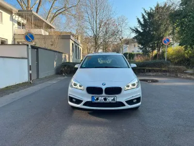 Gebraucht BMW 218 Active Tourer Performance 150 PS (110 kW) 2016 Weiß Van / Kleinbus