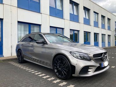 Beige Gebraucht 2018 Mercedes C300 AMG Kombi | 19.900 € (Etwas zu teuer)