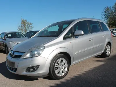 Brugt Opel Zafira Family 140 HK (102 kW) 2013 Sølv MPV
