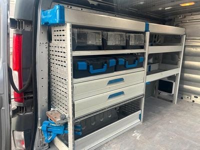 Gebraucht Renault Trafic 90 PS (66 kW) 2012 Silber Van / Kleinbus