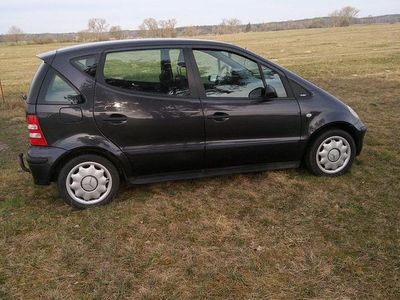 Usata Mercedes A170 Classic 90 CV (66 kW) 2003 Andere farben Berlina