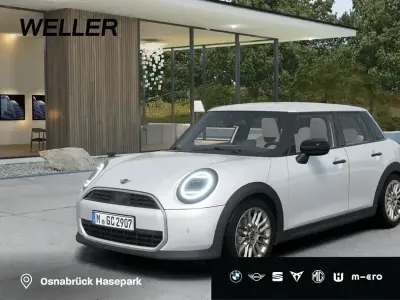 Używany Mini Cooper Favoured 114 kW (156 KM) 2025 Biały Hatchback