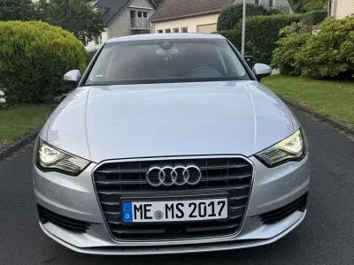Gebraucht Audi A3 Ambiente 140 PS (102 kW) 2014 Silber Limousine