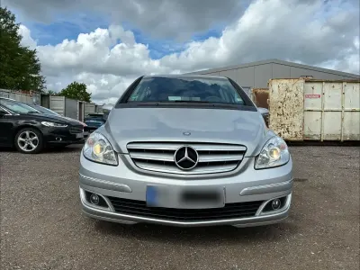 Gebraucht Mercedes B170 116 PS (85 kW) 2008 Silber Van / Kleinbus
