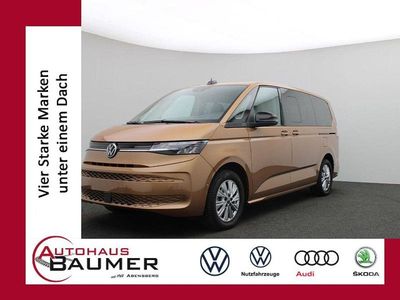Gebraucht VW Multivan Life 150 PS (110 kW) 2024 Gold Van