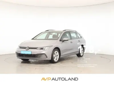 Gebraucht VW Golf VIII Life 150 PS (110 kW) 2023 Mondsteingrau Kombi