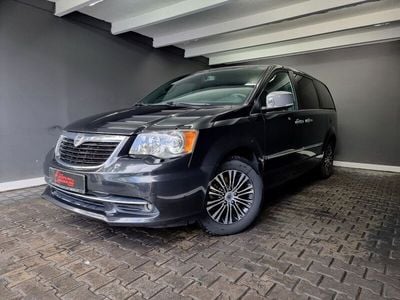 Gebraucht Lancia Voyager S 177 PS (130 kW) 2015 Schwarz Van / Kleinbus