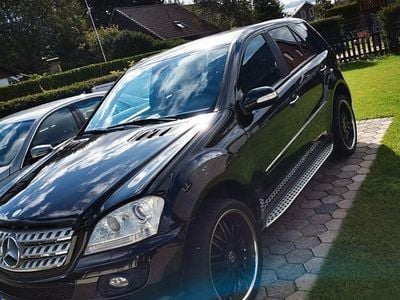 Gebraucht Mercedes ML350 272 PS (200 kW) 2006 Schwarz SUV