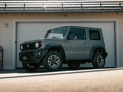 Gebraucht Suzuki Jimny Comfort+ 102 PS (75 kW) 2019 Grau SUV