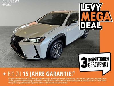 Gebraucht Lexus UX 300e Executive Line 50 kW (69 PS) 2022 Perlweiß SUV