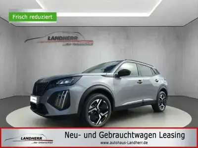Neu Peugeot 2008 Allure 131 PS (96 kW) 2025 Grau artense SUV