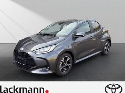 Neu Toyota Yaris Hybrid 116 PS (85 kW) 2026 Grey metallic Kleinwagen