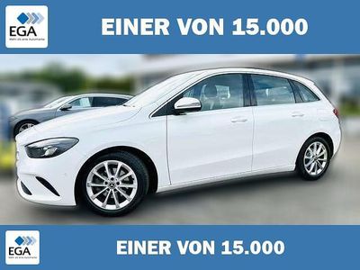 Weiß Gebraucht 2020 Mercedes B180 Progressive Van / Kleinbus | 23.700 € (Teuer)