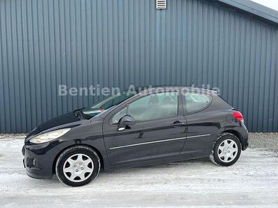 Schwarz Gebraucht 2011 Peugeot 207 Tendance Limousine | 3.890 € (Etwas zu teuer)
