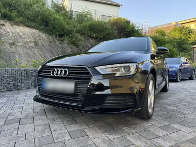 Gebraucht Audi A3 Premium 150 PS (110 kW) 2019 Schwarz Limousine