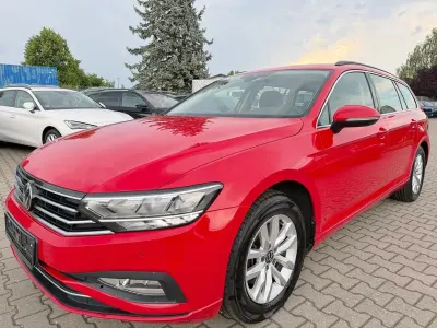 Gebraucht VW Passat Business 122 PS (89 kW) 2023 Rot Kombi