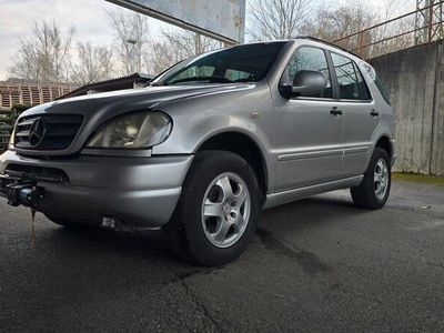 Mercedes ML430