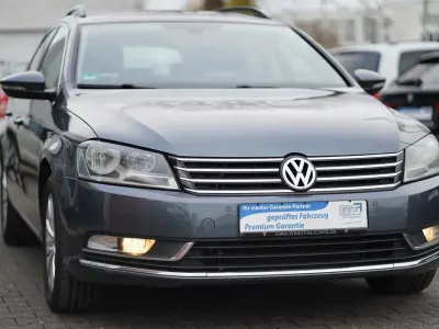 Gebraucht VW Passat Comfortline 105 PS (77 kW) 2011 Grau Kombi