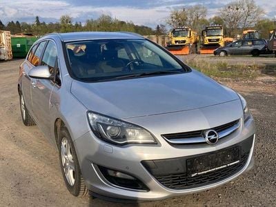 Usata Opel Astra 131 CV (96 kW) 2014 Argento Station wagon