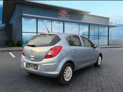 Używany Opel Corsa 101 KM (74 kW) 2010 Hatchback