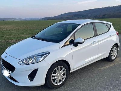 Gebraucht Ford Fiesta Trend 86 PS (63 kW) 2018 Weiß Kleinwagen