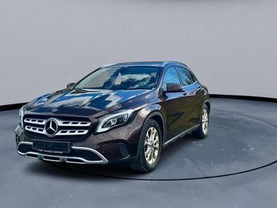 Gebraucht Mercedes GLA200 156 PS (114 kW) 2017 Braun SUV