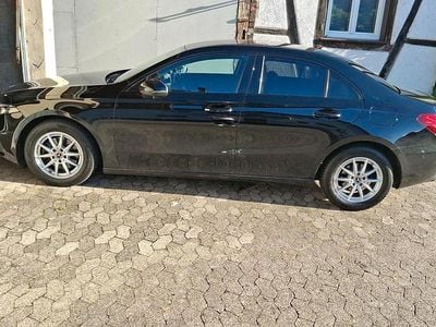 Gebraucht Mercedes A200 150 PS (110 kW) 2020 Schwarz Limousine