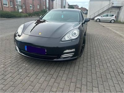 Porsche Panamera 4S