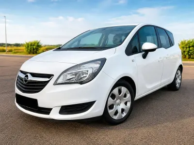 Gebraucht Opel Meriva Edition 101 PS (74 kW) 2017 Weiß Van / Kleinbus