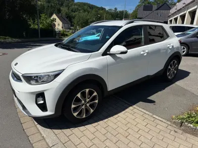 Gebraucht Kia Stonic Vision 120 PS (88 kW) 2018 Weiß SUV