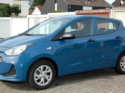 Gebraucht Hyundai i10 Classic 67 PS (49 kW) 2017 Blau Kleinwagen