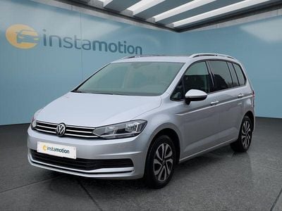 Gebraucht VW Touran 150 PS (110 kW) 2023 Silber Van / Kleinbus