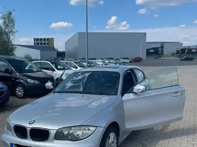 Gebraucht BMW 116 122 PS (89 kW) 2010 Silber Kleinwagen