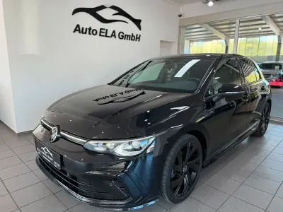 Gebraucht VW Golf VIII R-line 150 PS (110 kW) 2022 Schwarz Limousine
