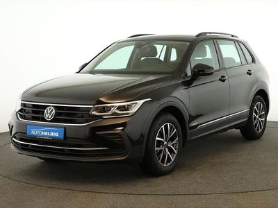 Deep black perleffekt Gebraucht 2022 VW Tiguan Life SUV | 25.480 € (Guter Preis)