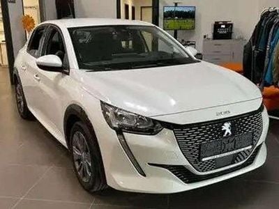 Gebraucht Peugeot e-208 Allure 100 kW (136 PS) 2019 Perlmutt weiß Kleinwagen
