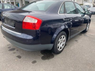 gebraucht Audi A4 2.0 Benziner 82000 gelaufen