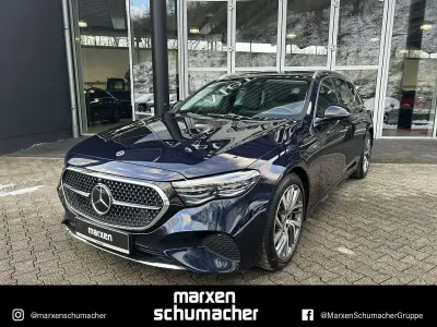 Gebraucht Mercedes E300 Avantgarde 204 PS (150 kW) 2025 Lack nautikblau Kombi