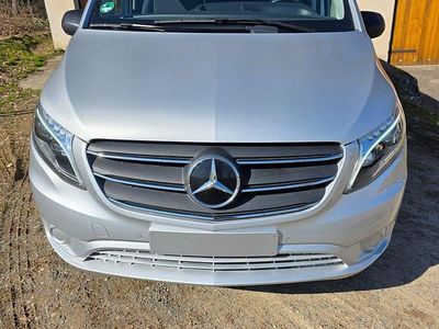 Gebraucht Mercedes Vito 237 PS (174 kW) 2022 Silber Van