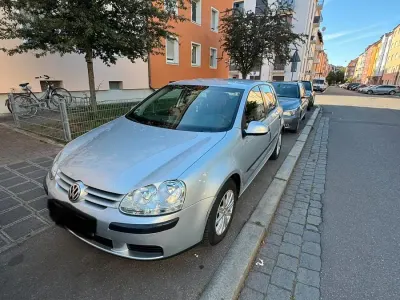 Gebraucht VW Golf V 75 PS (55 kW) 2004 Silber Kleinwagen