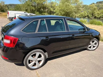Gebraucht Skoda Rapid Drive 86 PS (63 kW) 2014 Schwarz Kleinwagen