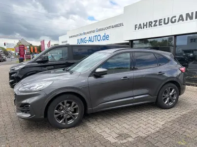 Używany Ford Kuga ST-Line X 150 KM (110 kW) 2021 Szary SUV