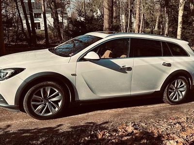 Gebraucht Opel Insignia Country Tourer 194 PS (142 kW) 2015 Weiß Kombi