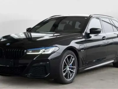 Gebraucht BMW 530e Shadowline 292 PS (214 kW) 2021 Schwarz Kombi