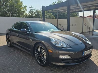 Porsche Panamera S