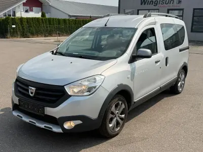 Gebraucht Dacia Dokker Stepway 116 PS (85 kW) 2015 Silber Van / Kleinbus