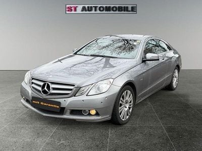 Gebraucht Mercedes E220 170 PS (125 kW) 2011 Silber Coupé