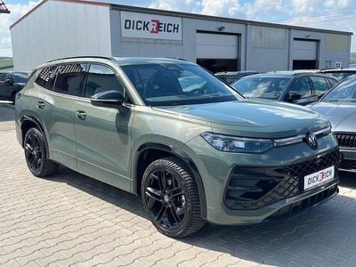 Second-hand VW Tayron R-line 193 CP (141 kW) 2025 Verde SUV